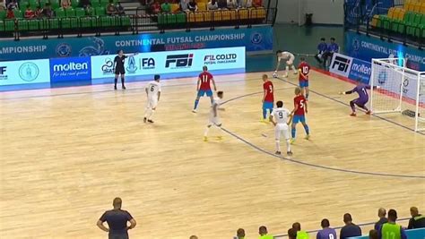 Futsal Faceoff up .